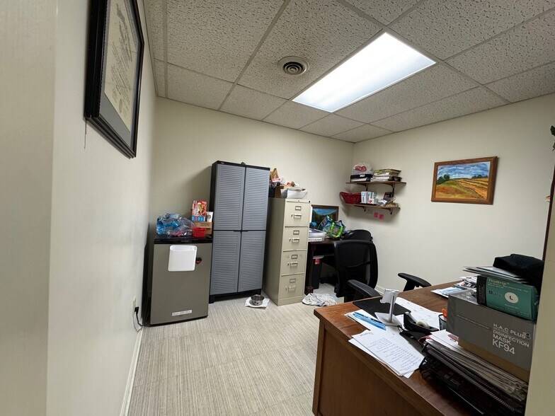 More Photos Of 30-46 Munroe Falls Ave, Munroe Falls Storefront Retail Office For Sale