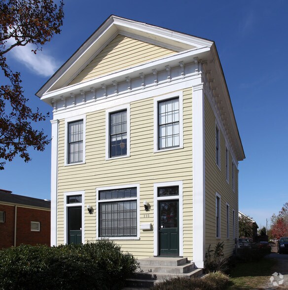 More Photos Of 115 N Second St, Smithfield Office Residential For Lease