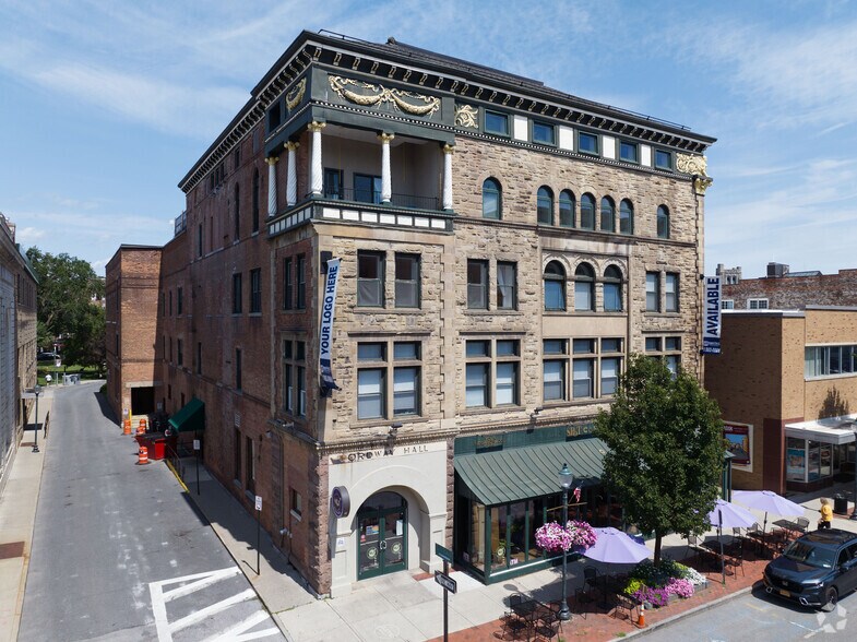 More Photos Of 221 Glen St, Glens Falls Apartments For Lease