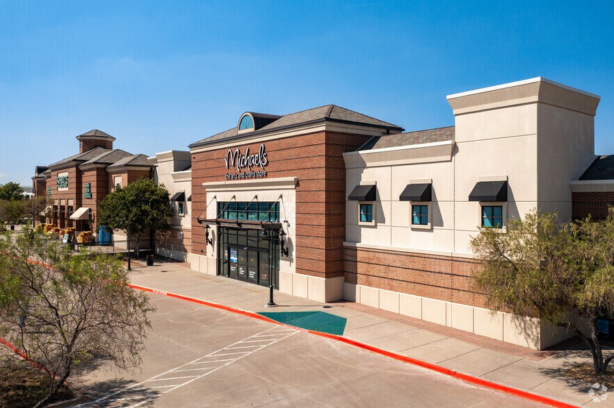 More Photos Of 205 E FM 544 Hwy, Murphy Unknown For Lease