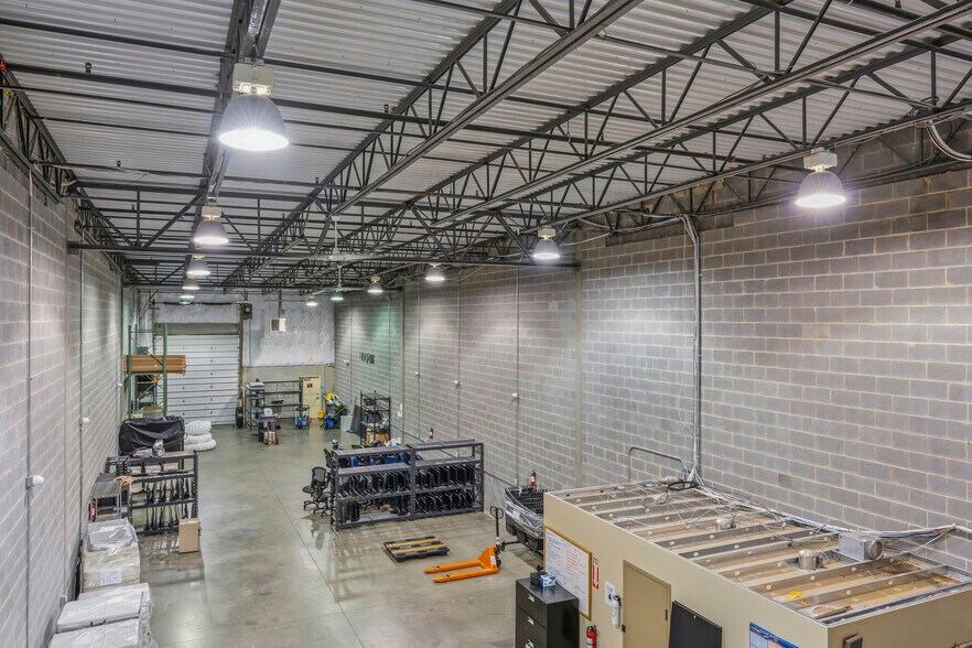 More Photos Of 17857-17889 Fraley Blvd, Dumfries Research And Development For Sale