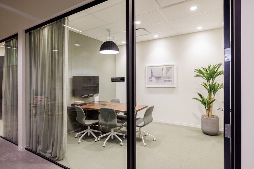 More Photos Of 935-965 Market St, San Francisco General Retail For Lease