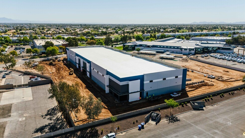 More Photos Of 1352 N Fiesta Blvd, Gilbert Distribution For Lease