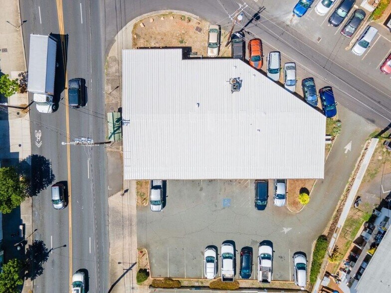 More Photos Of 813-819 Kapahulu Ave, Honolulu Freestanding For Lease