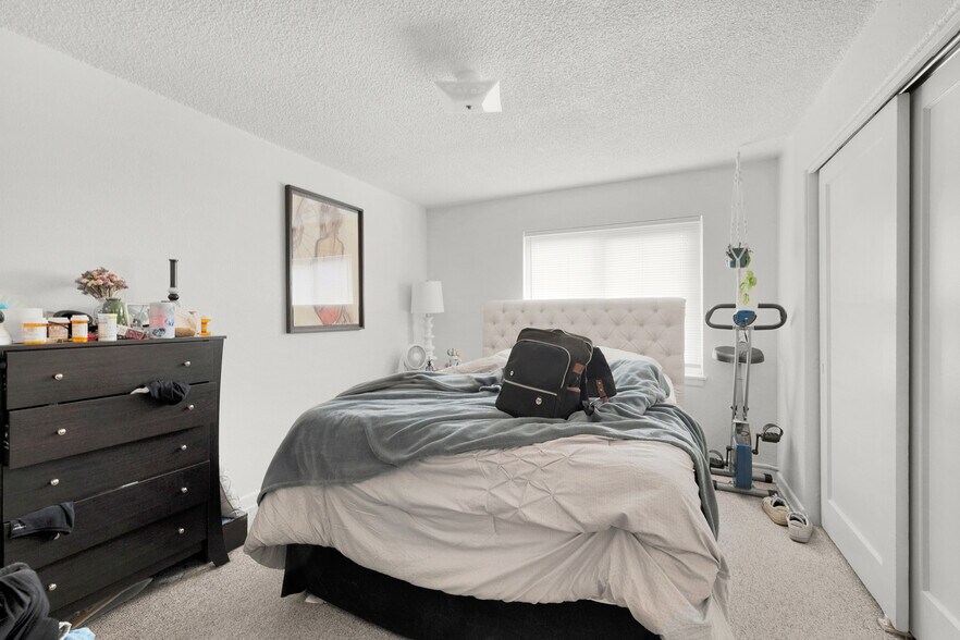 More Photos Of 2424 E Denny Way, Seattle Apartments For Sale