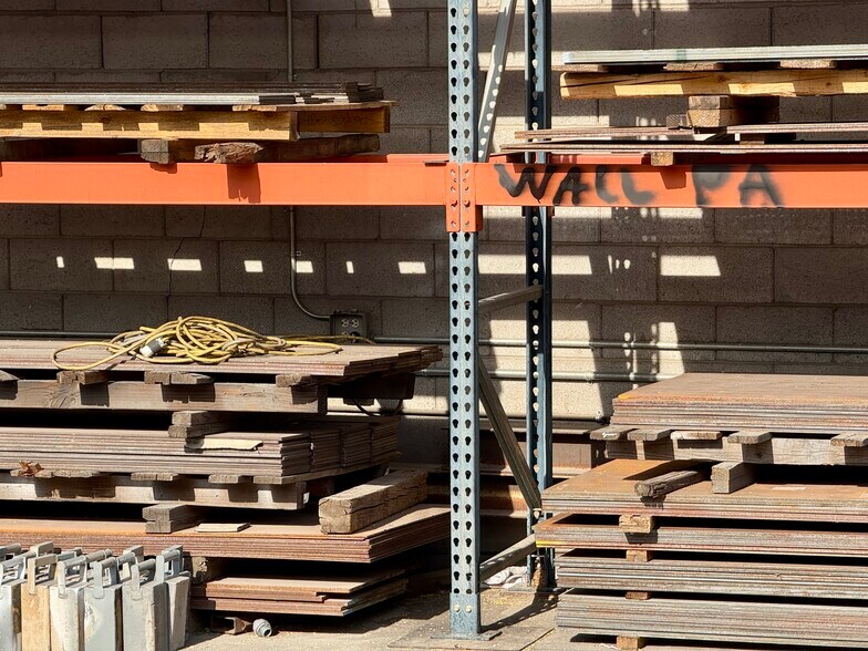 More Photos Of 3845 Rockbottom St, North Las Vegas Light Manufacturing For Lease