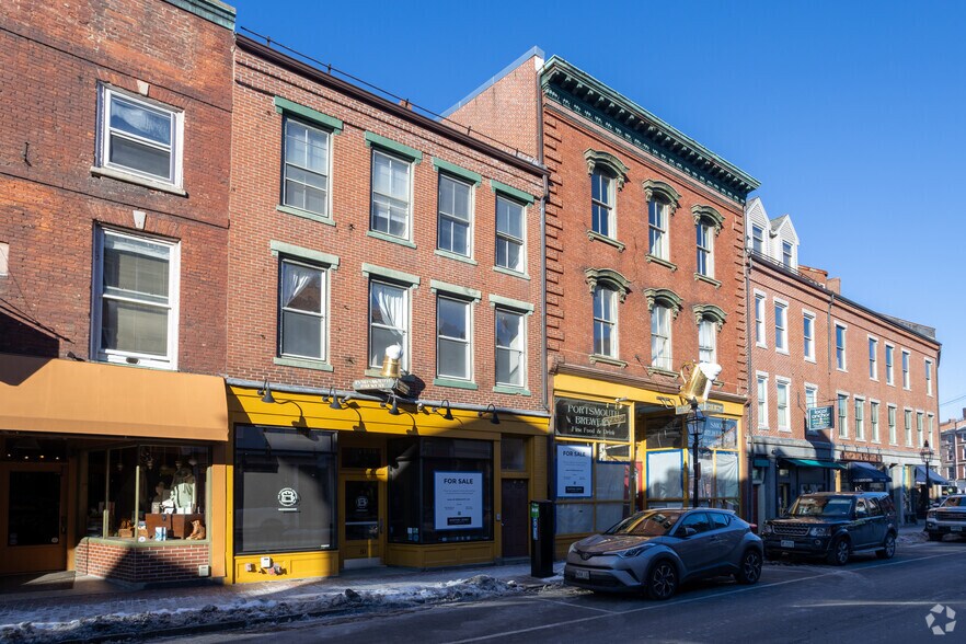 Primary Photo Of 56 Market St, Portsmouth General Retail For Sale