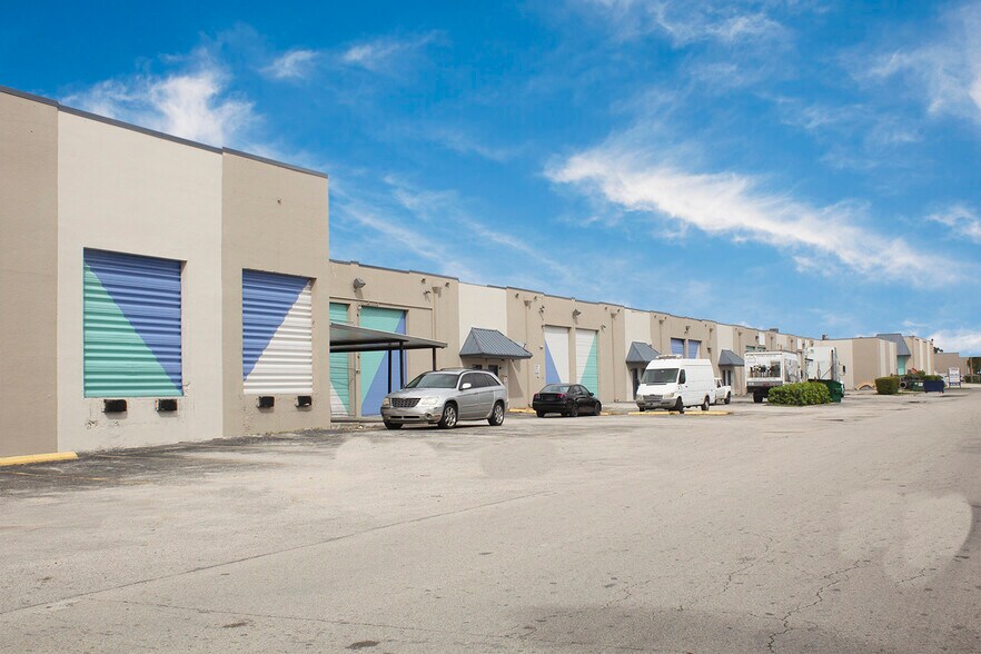 More Photos Of 7301-7325 NW 46th St, Miami Warehouse For Lease