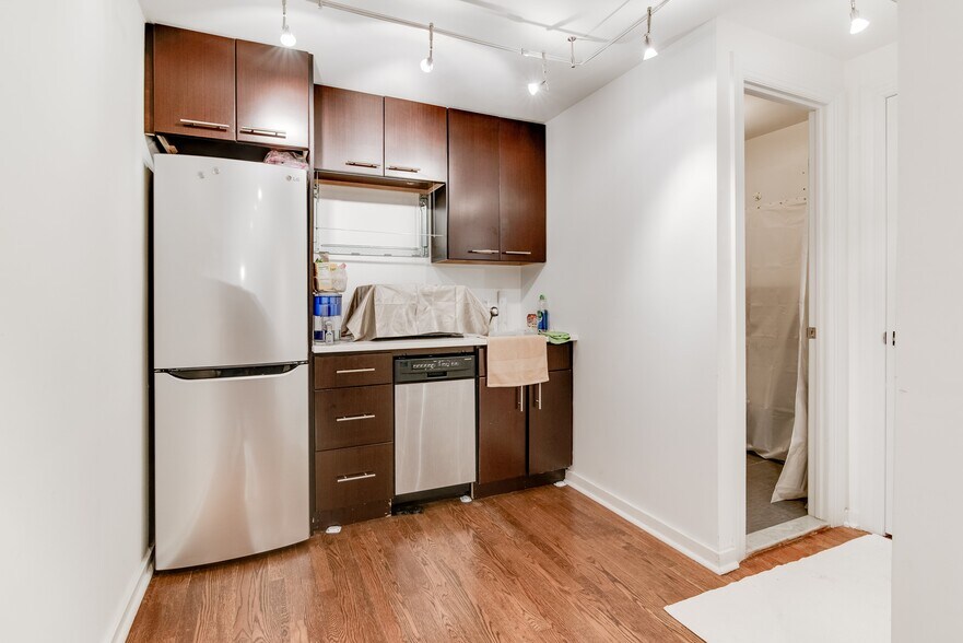 More Photos Of 164 W 83rd St, New York Apartments For Sale