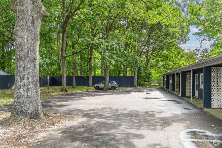 More Photos Of 10710 Jefferson Ave, Newport News Apartments For Sale