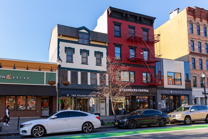 More Photos Of 312 Washington St, Hoboken Storefront For Sale