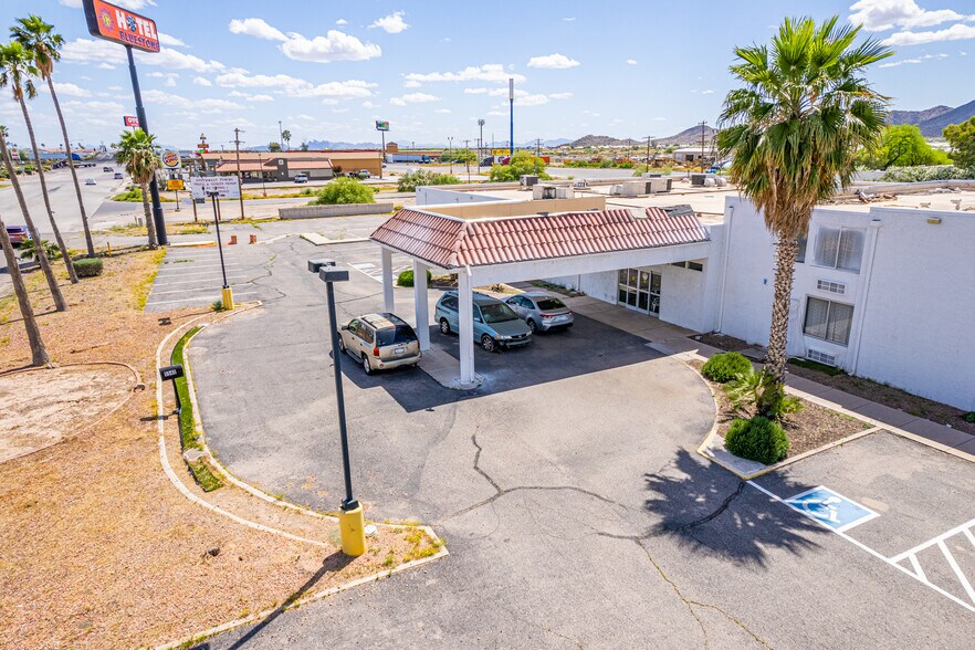 More Photos Of 5540 N Sunland Gin Rd, Eloy Hotel For Sale