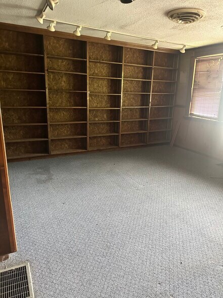 More Photos Of 5381 1st Ave N, Birmingham Medical For Sale