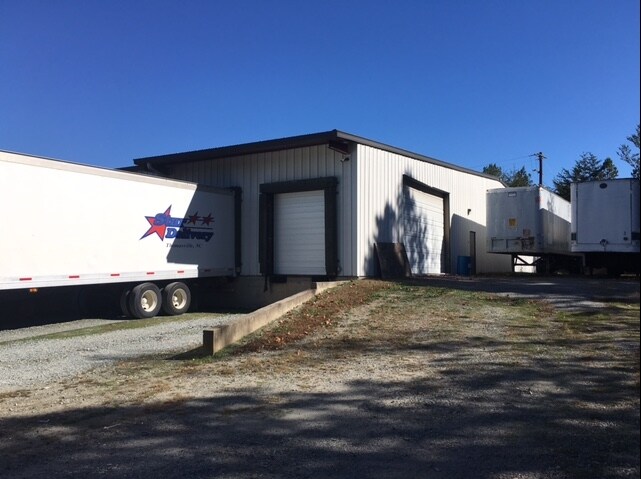 More Photos Of 13 N Robbins St, Thomasville Warehouse For Sale