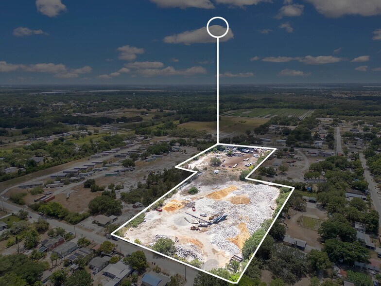 More Photos Of 205 Bomber Rd, Winter Haven Land For Lease