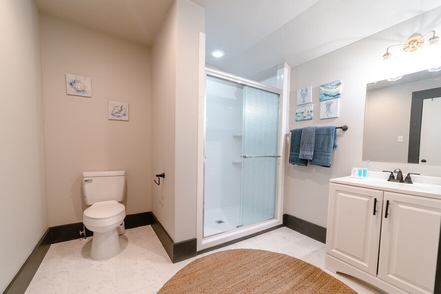 More Photos Of 207 Michigan Ave, Mobile Multifamily For Sale