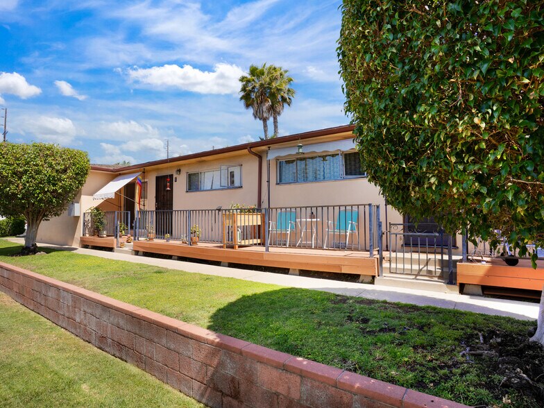 More Photos Of 612 Illinois Ct, El Segundo Apartments For Sale