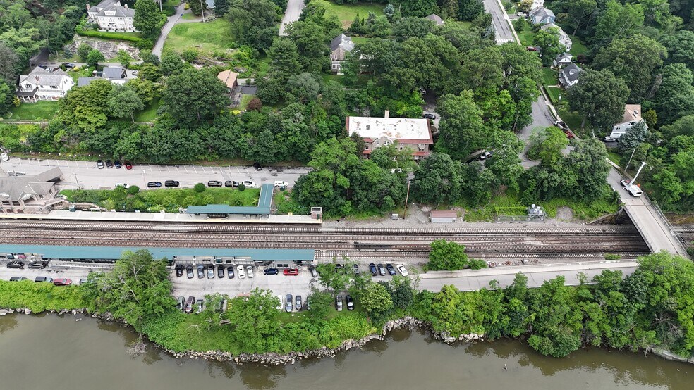 More Photos Of 1 Riverside Dr, Sleepy Hollow Village Apartments For Sale