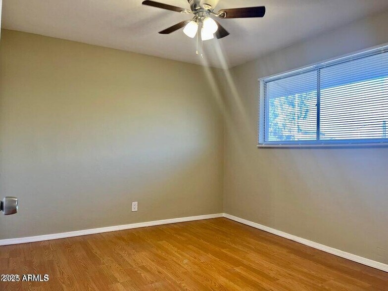 More Photos Of 7113-7117 N 54th Ave, Glendale Apartments For Sale