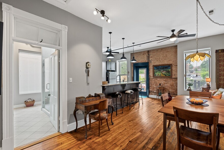 More Photos Of 215 W 3rd St, Farmville General Retail For Sale