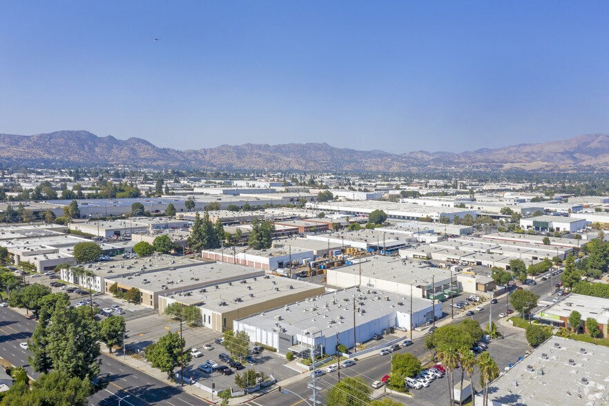 More Photos Of 20301 Nordhoff St, Chatsworth Warehouse For Lease