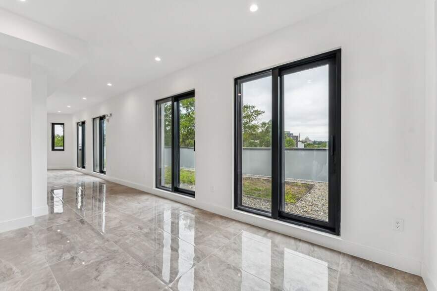 More Photos Of 1001 Rhode Island Ave NE, Washington Apartments For Sale