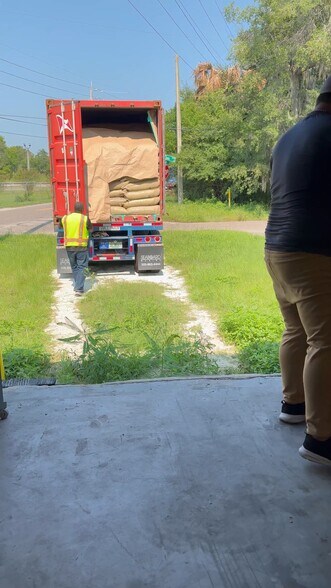 More Photos Of 4401 Wigmore St, Jacksonville Warehouse For Lease