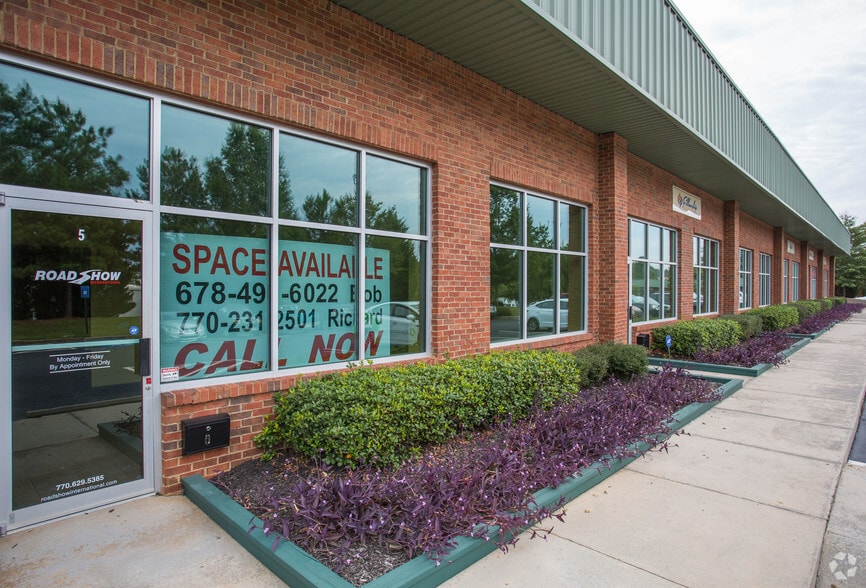 More Photos Of 401 Kelly Dr, Peachtree City Light Distribution For Lease