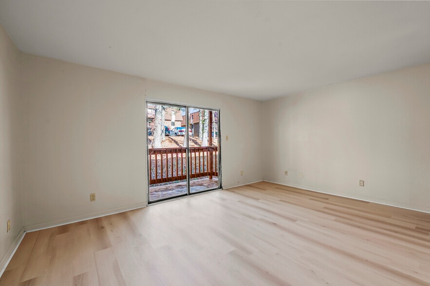 More Photos Of 81 Terry Ct, Collinsville Multifamily For Sale