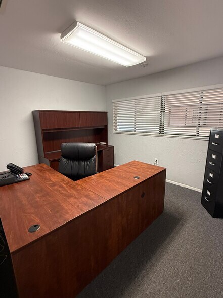 More Photos Of 5550 26th St, Bradenton Medical For Sale