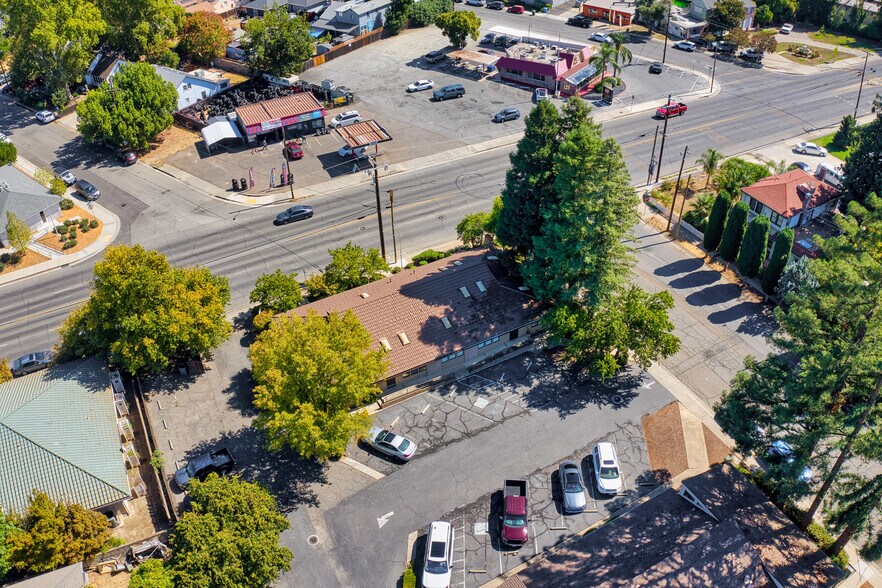 More Photos Of 1408 Live Oak Blvd, Yuba City Office For Sale