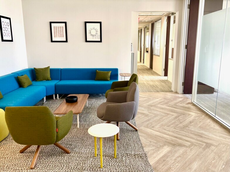 More Photos Of 3 Greenway Plz, Houston Office For Lease