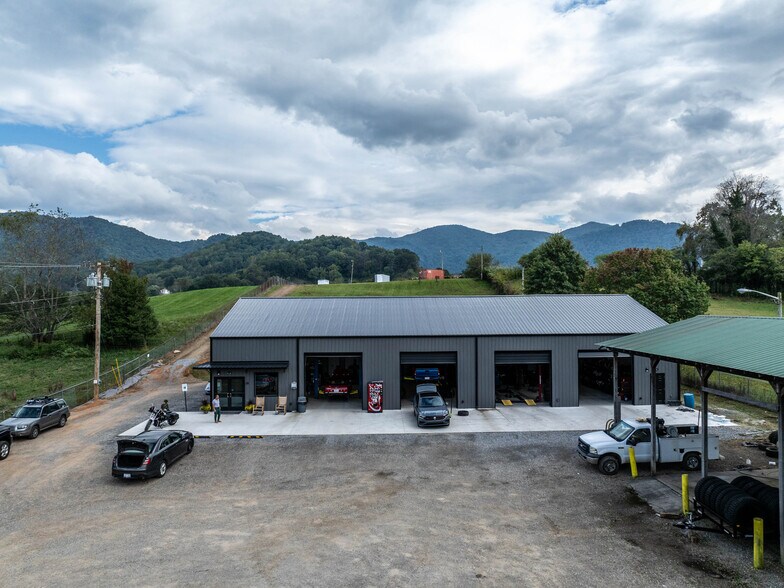 More Photos Of 30 New Treads Dr., Waynesville Light Distribution For Sale