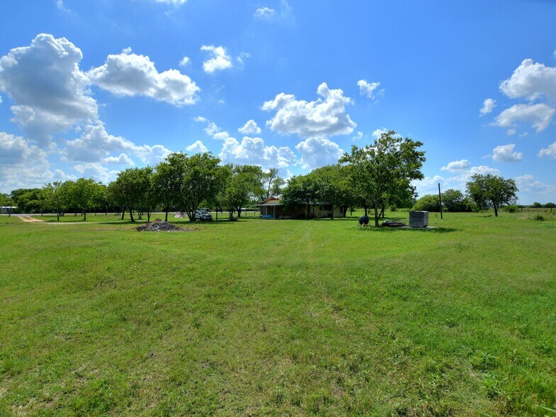 More Photos Of 9270 San Marcos Hwy, Fentress Land For Sale