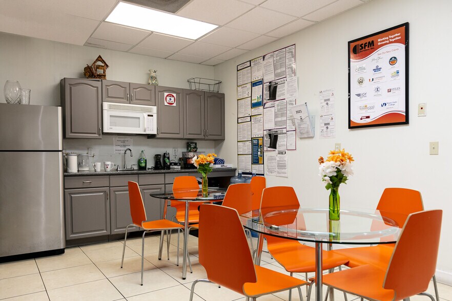 More Photos Of 9700 NW 79th Ave, Miami Office For Lease