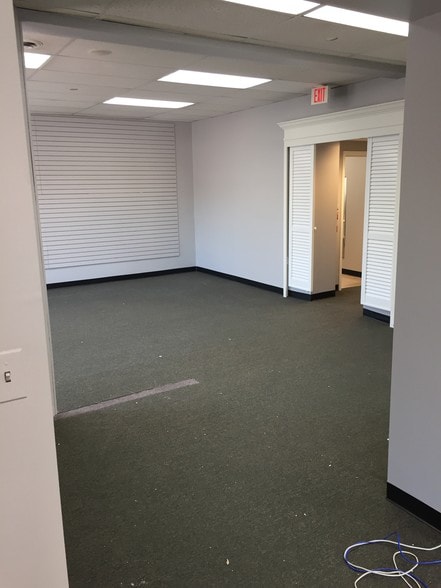 More Photos Of 28 Liberty St, Westminster Apartments For Lease