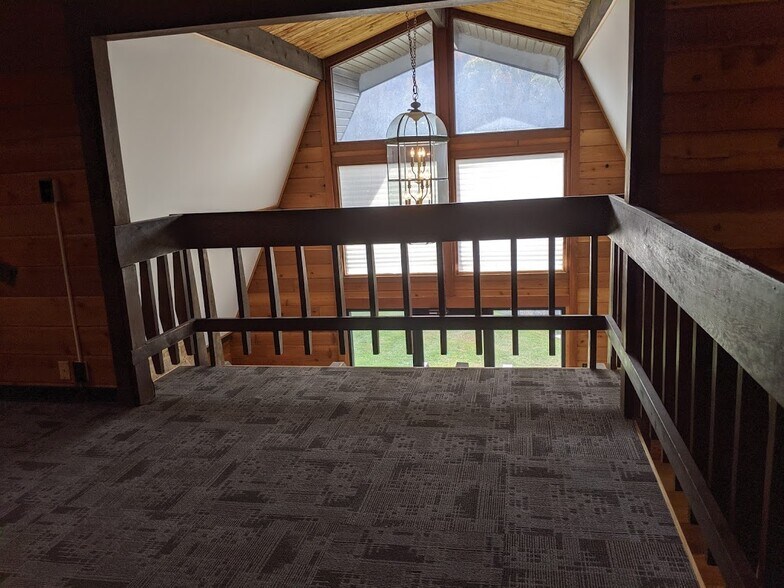 More Photos Of 1580-1590 Robinhood Dr, Etters Freestanding For Lease