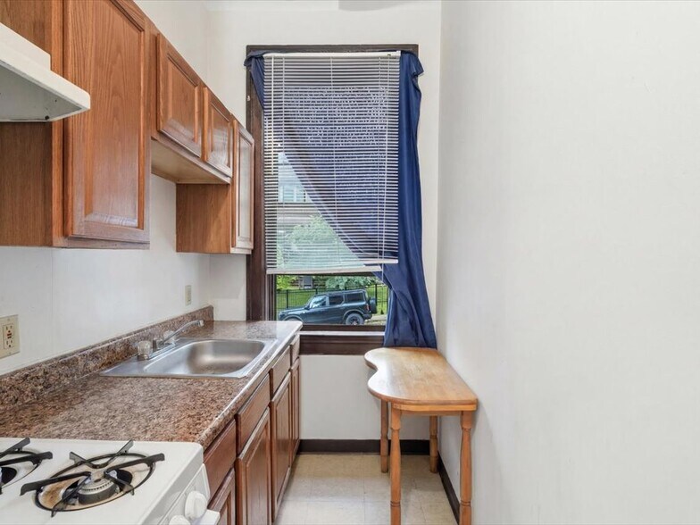 More Photos Of 215 S Braddock Ave, Pittsburgh Apartments For Sale