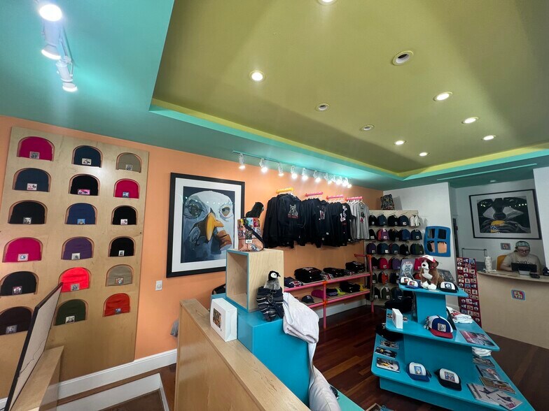 More Photos Of 149 North St, Boston Storefront Retail Residential For Lease