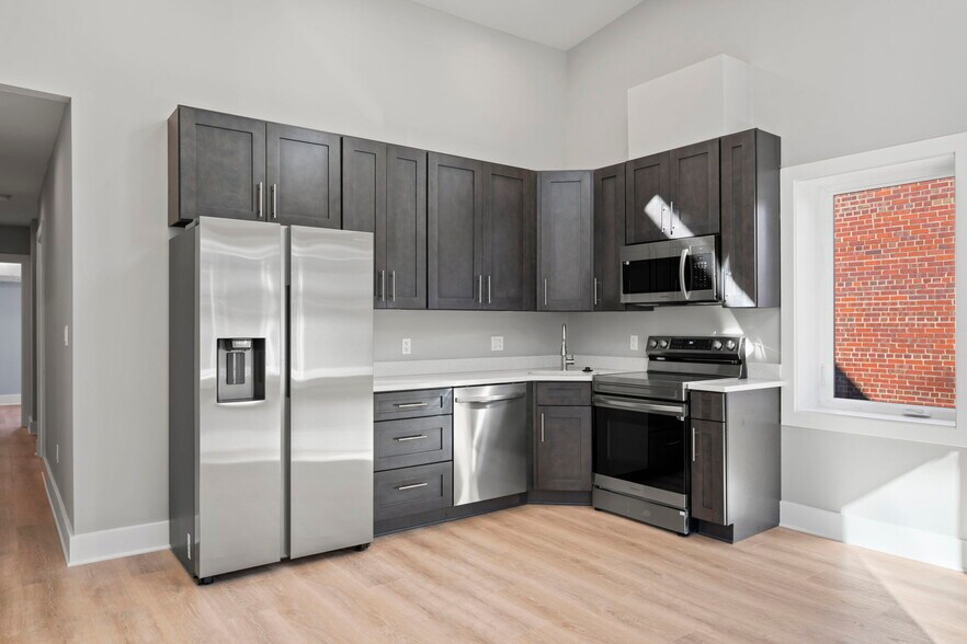 More Photos Of 4535 Avondale St, Bethesda Apartments For Sale