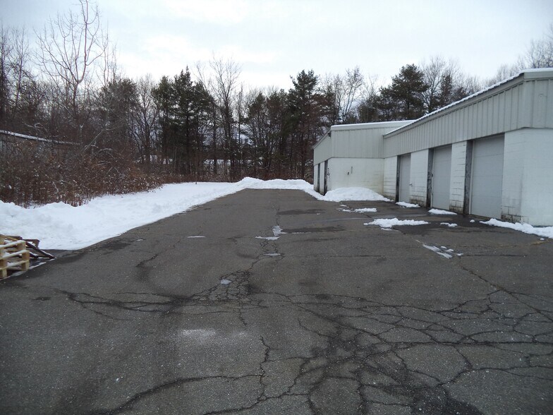 More Photos Of 92 Londonderry Tpke, Manchester Auto Dealership For Sale