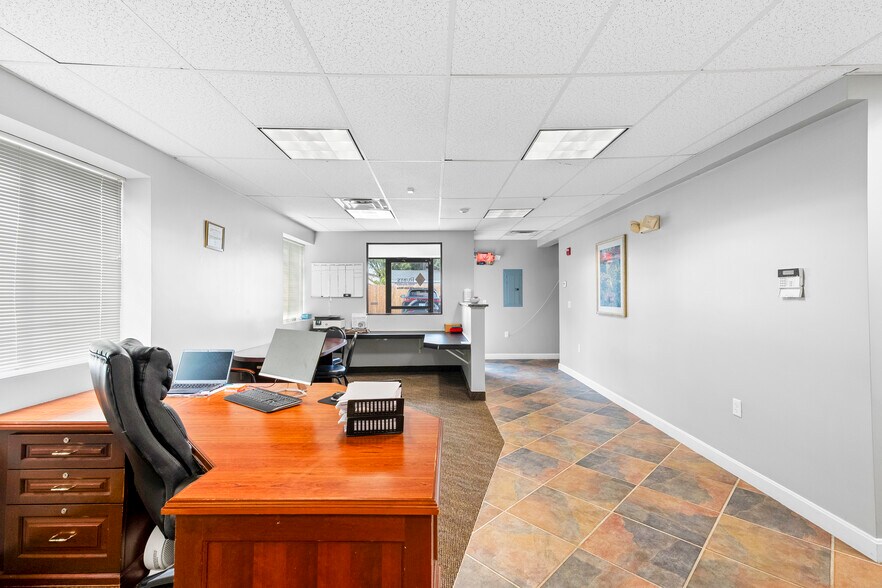 More Photos Of 984 Charles St, North Providence Office For Sale