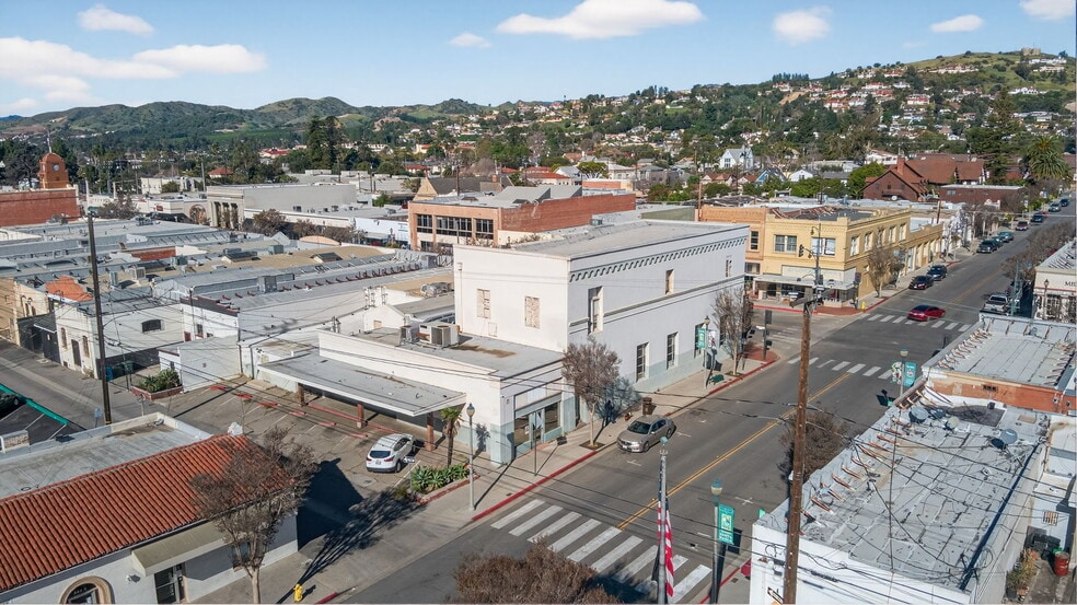 More Photos Of 948 E Main St, Santa Paula Bank For Sale