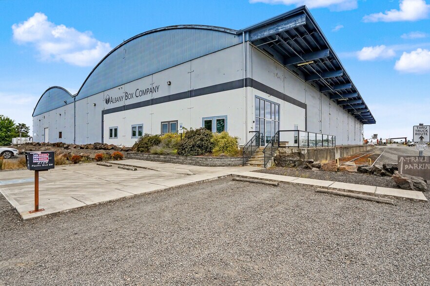 More Photos Of 2729 Pacific Blvd SW, Albany Warehouse For Lease