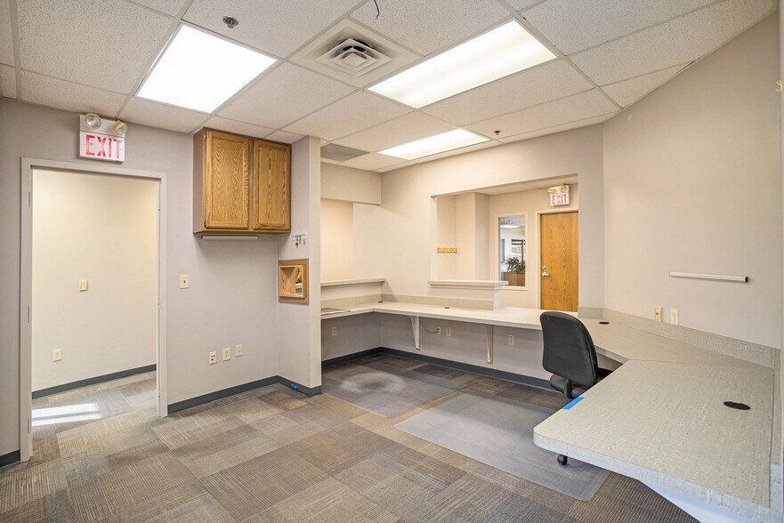 More Photos Of 2845 Capital Ave SW, Battle Creek Medical For Lease
