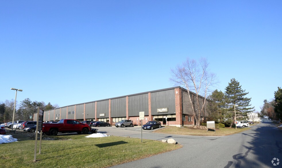 More Photos Of 7 Raymond Ave, Salem Warehouse For Lease