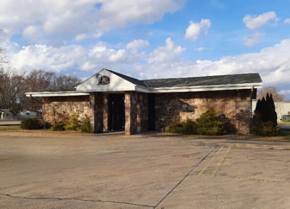 Primary Photo Of 58640 IN-15, Goshen Flex For Sale