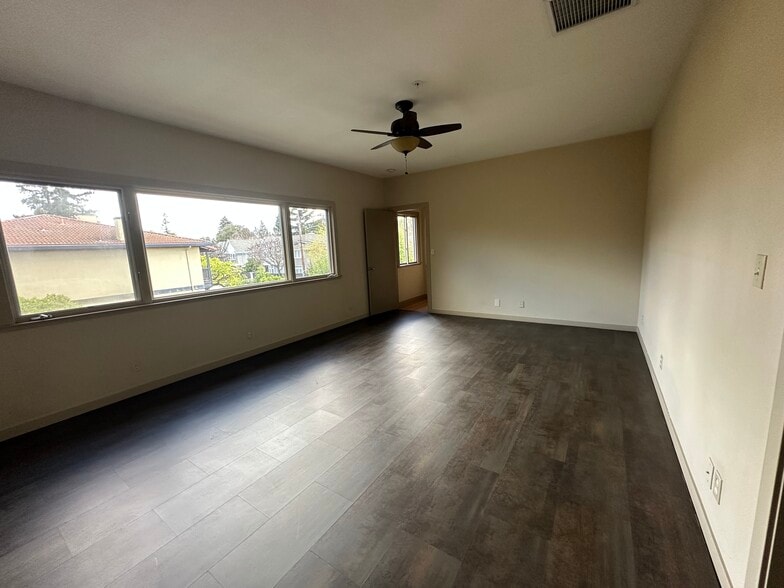 More Photos Of 1800 El Camino Real, Menlo Park Office For Sale