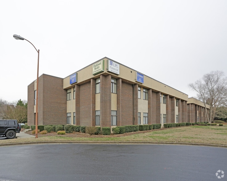 More Photos Of 10801 Johnston Rd, Charlotte Office For Lease