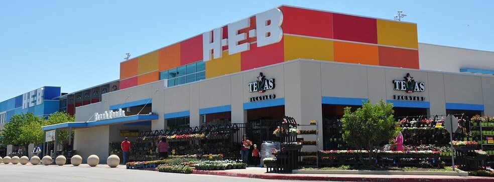 Primary Photo Of 10624-10628 Culebra Rd, San Antonio Unknown For Lease